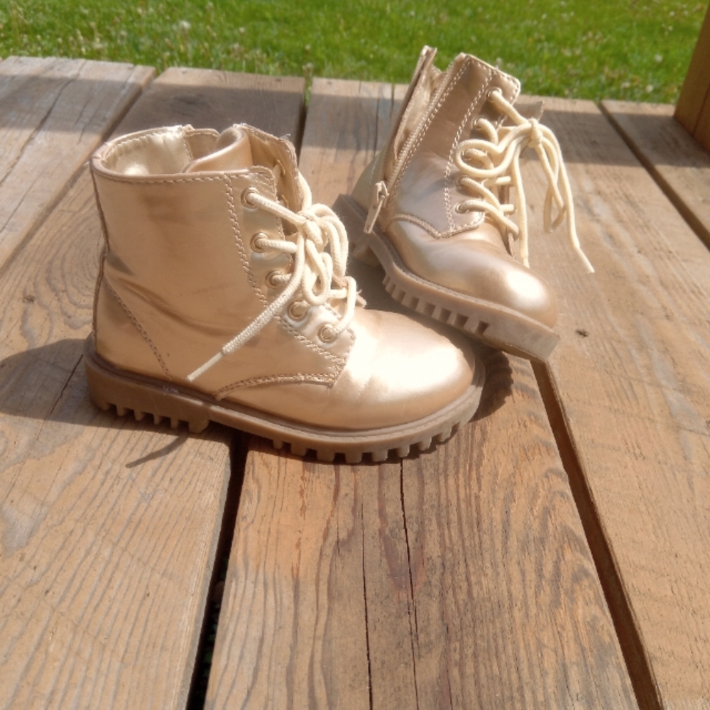 Gold Boots Gap